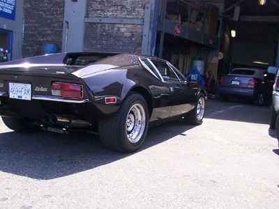  inches in height and sported a 427 SOHC Ford racing engine the Pantera 