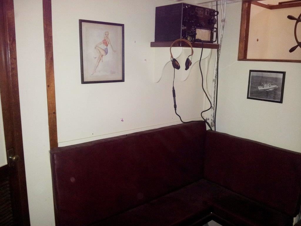 p boat cabin