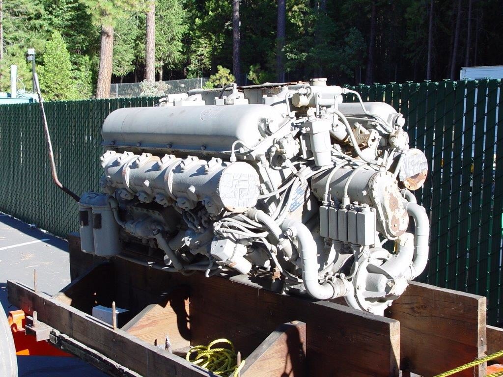p boat v12 engine Hall-scott