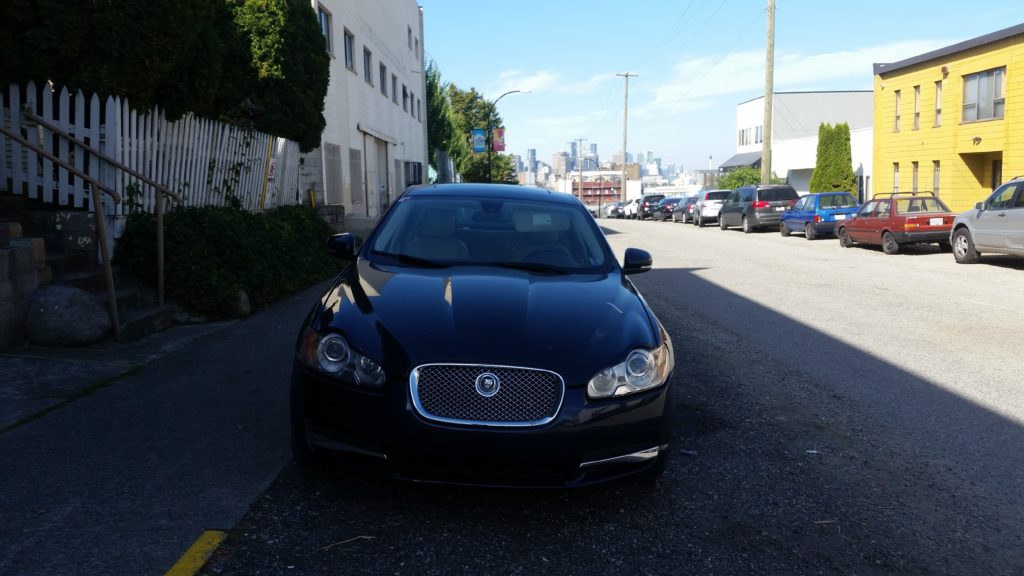 2010 Jaguar XF head on